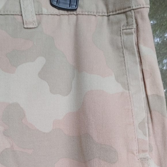 New York & Company brand jeans. Size 8 - Picture 2 of 4